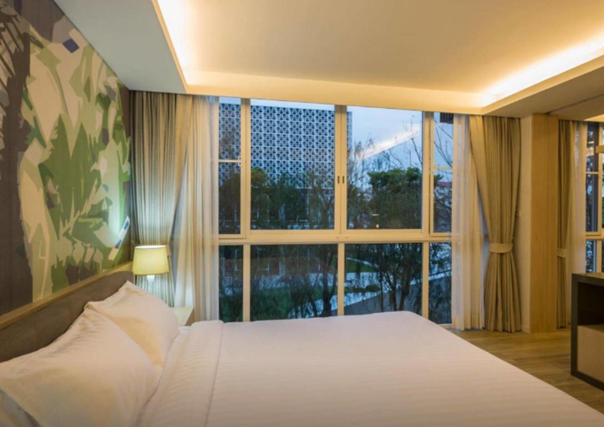 The Idle Hotel And Residence Khlong Luang Exterior photo